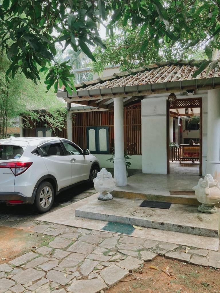 Gunas Guest House Bentota Exterior foto