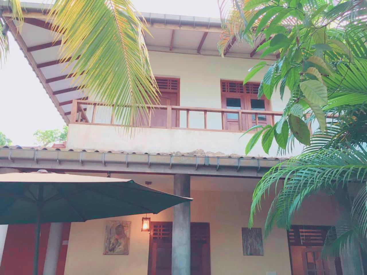 Gunas Guest House Bentota Habitación foto